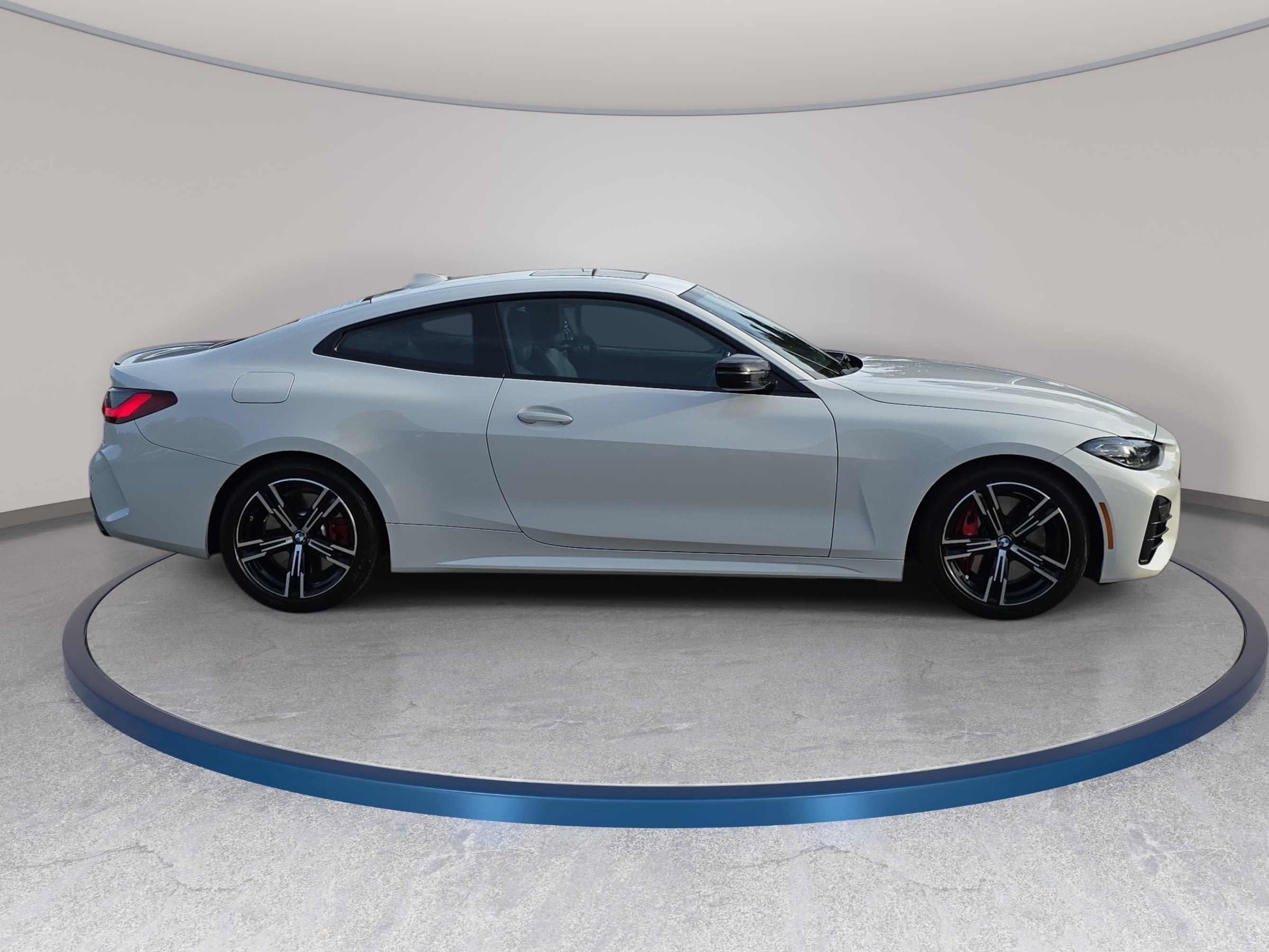 Used 2023 BMW M440i Coupe w/ Premium Package RWD image 4