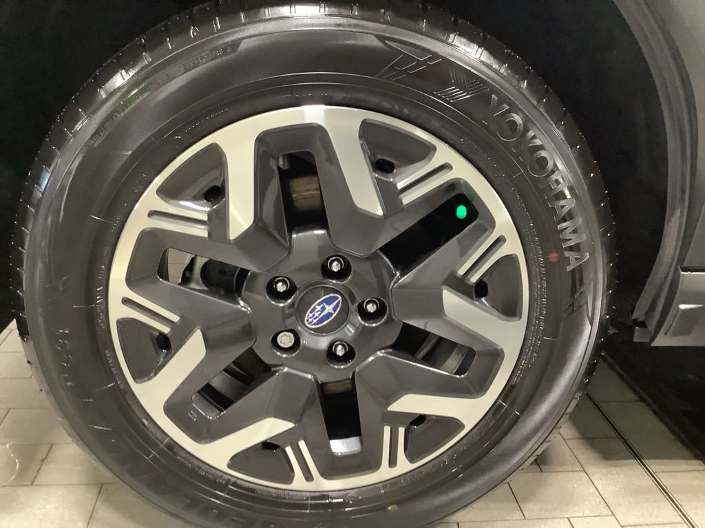 Used 2025 Subaru Forester Premium image 26