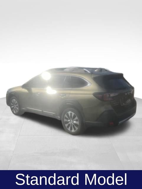 Used 2023 Subaru Outback Touring XT AWD/4WD image 5