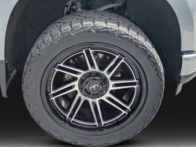 Used 2019 Chevrolet Silverado 1500 Custom w/ Custom Value Package image 9