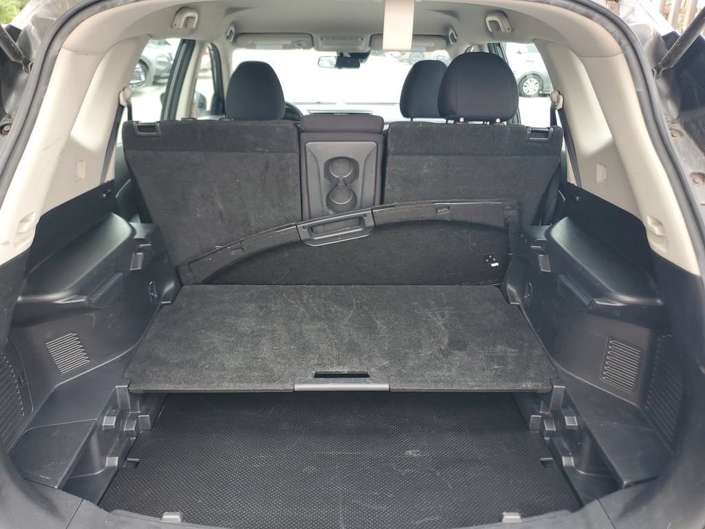 Used 2019 Nissan Rogue S FWD image 7