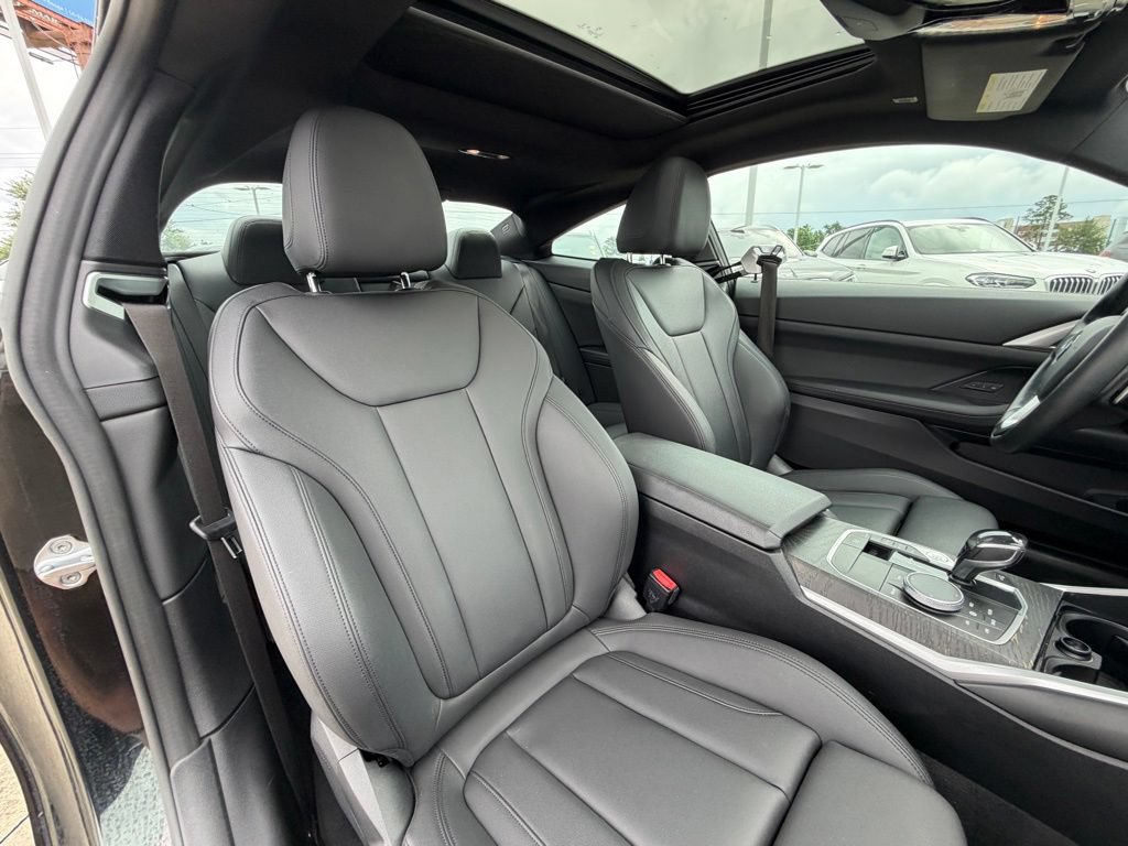 Used 2021 BMW 430i Coupe w/ Convenience Package RWD image 28