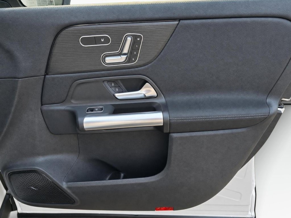 New 2026 Mercedes-Benz GLA 250 4MATIC image 24