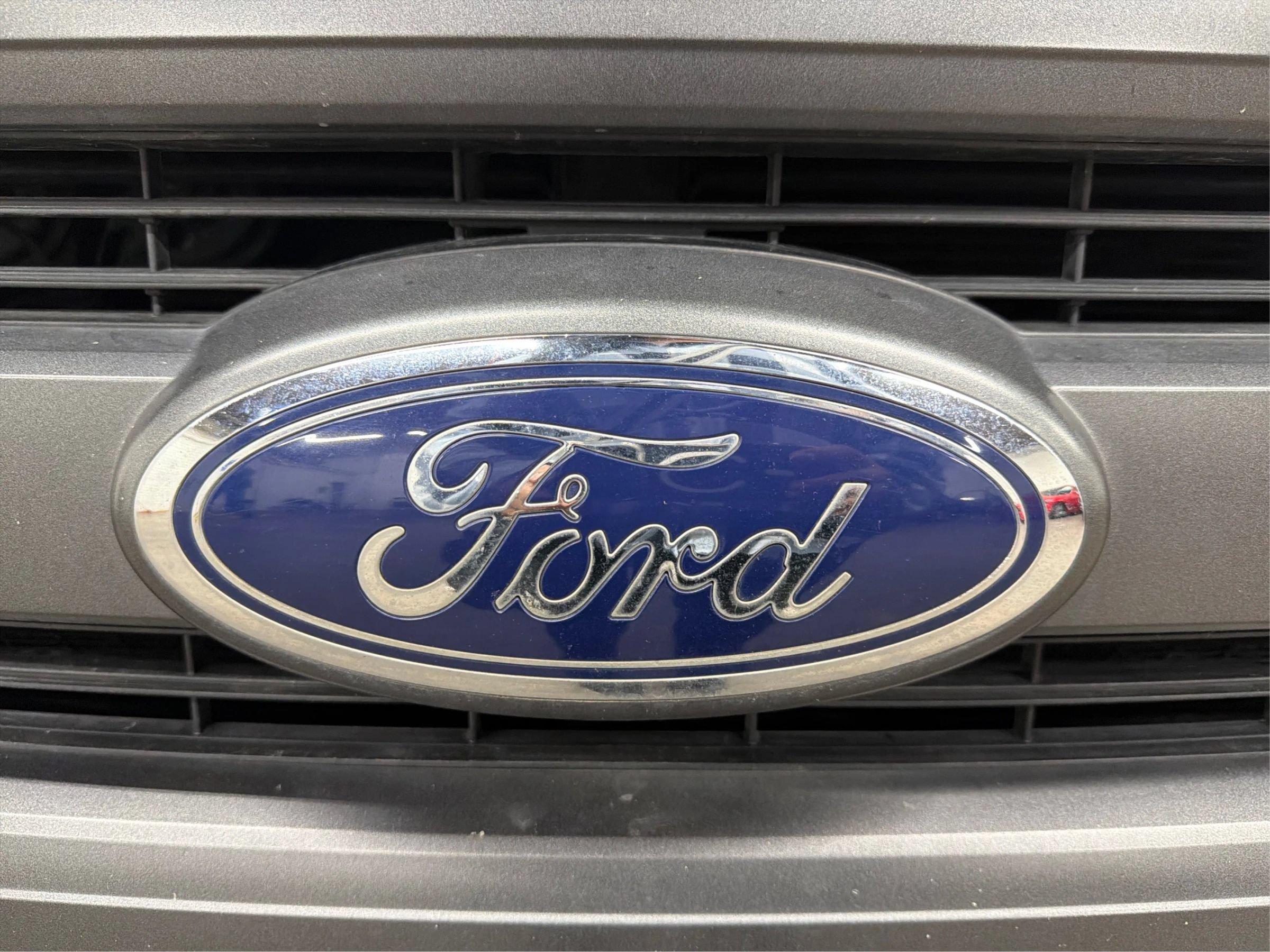 Used 2015 Ford F150 Lariat RWD image 44