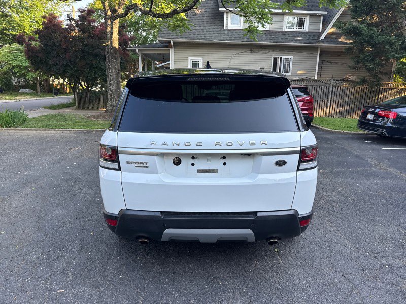 Used 2017 Land Rover Range Rover Sport HSE AWD/4WD image 9