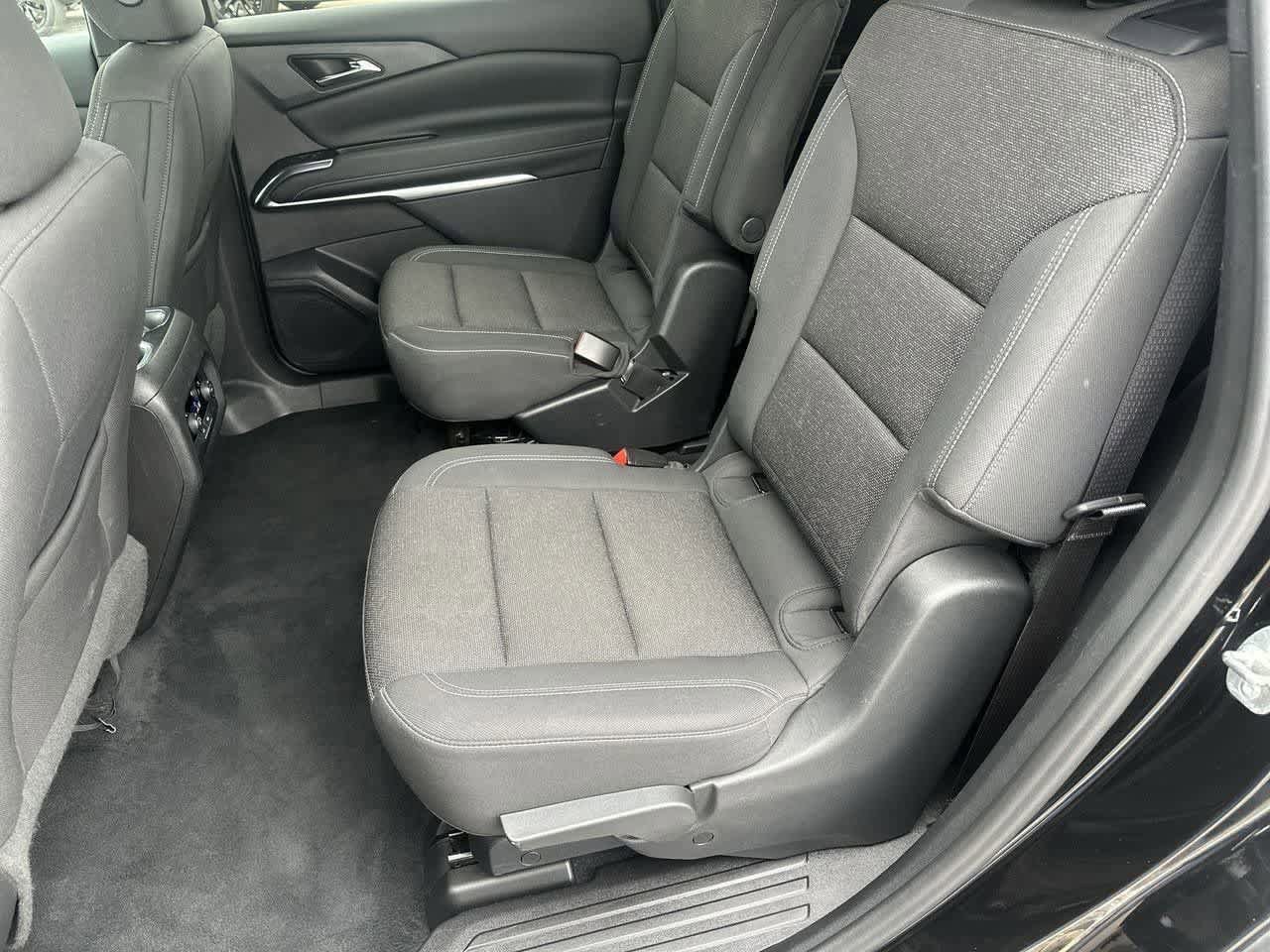 Used 2024 Chevrolet Traverse LT AWD/4WD image 19