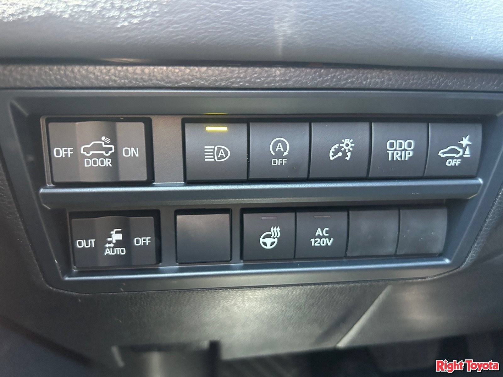 New 2026 Toyota Tundra Platinum AWD/4WD image 30