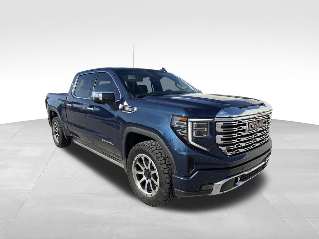 Used 2023 GMC Sierra 1500 Denali w/ Denali Reserve Package AWD/4WD image 3