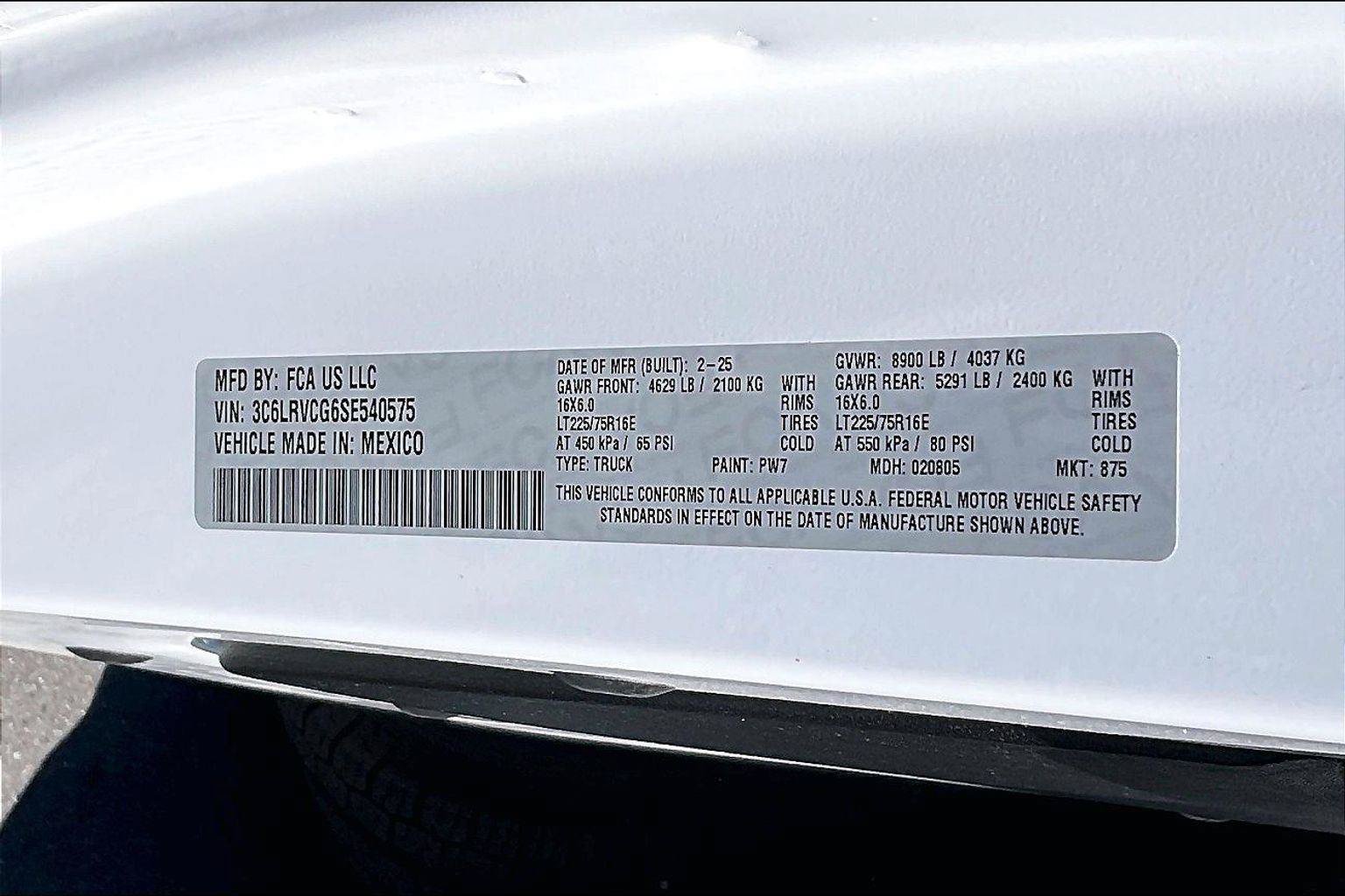 Used 2025 RAM ProMaster 2500 w/ Convenience Group FWD image 33