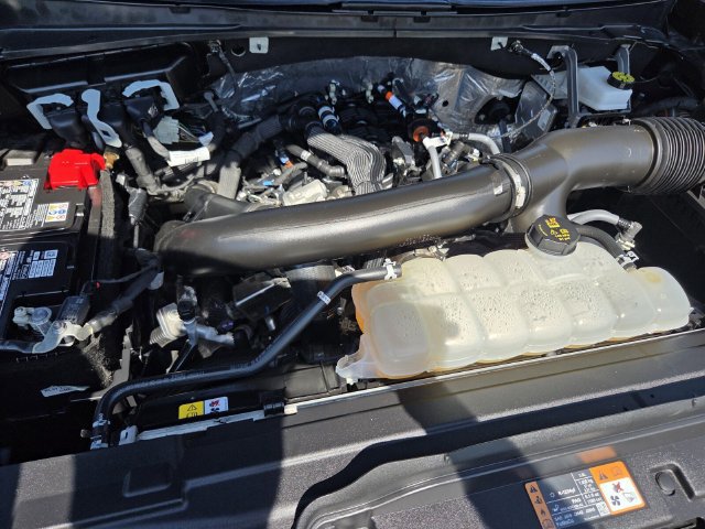 Certified 2025 Ford Expedition Active AWD/4WD image 21