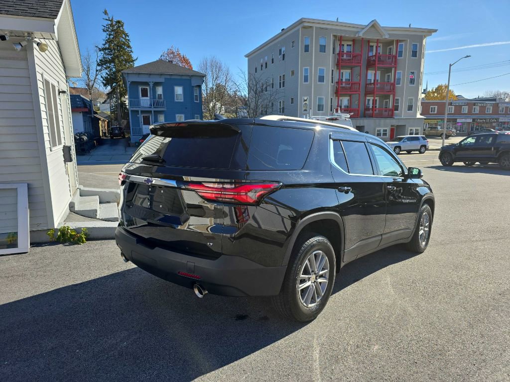 Used 2023 Chevrolet Traverse LT image 6