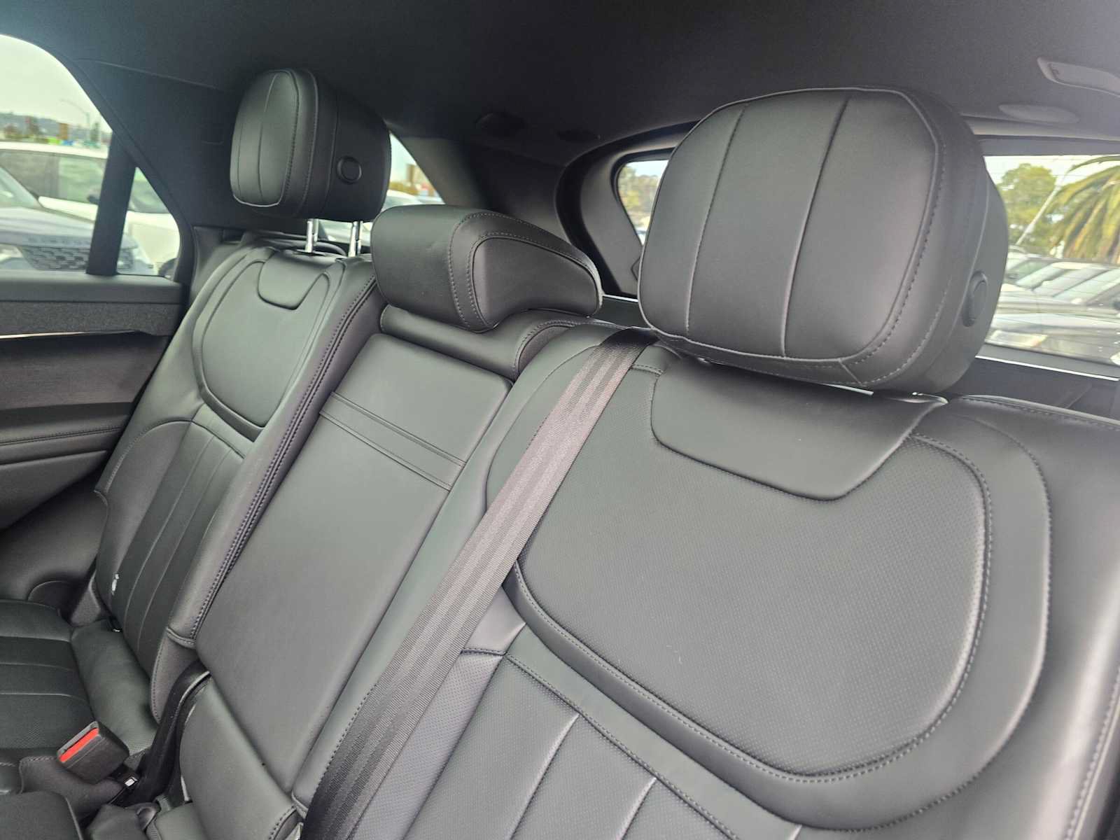 New 2026 Land Rover Range Rover Sport Dynamic SE AWD/4WD image 19