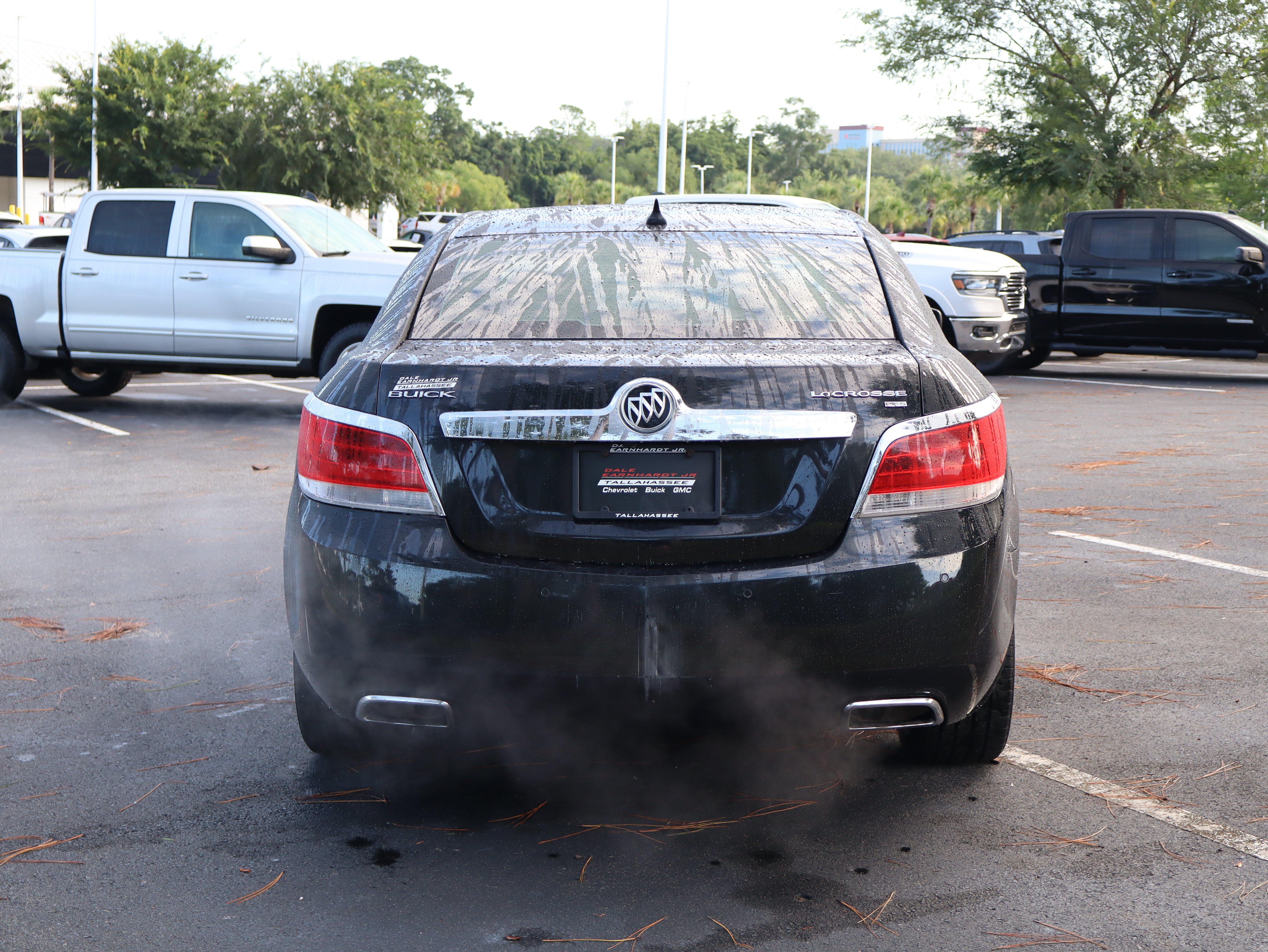 Used 2010 Buick LaCrosse CXS w/ Touring Package FWD image 8