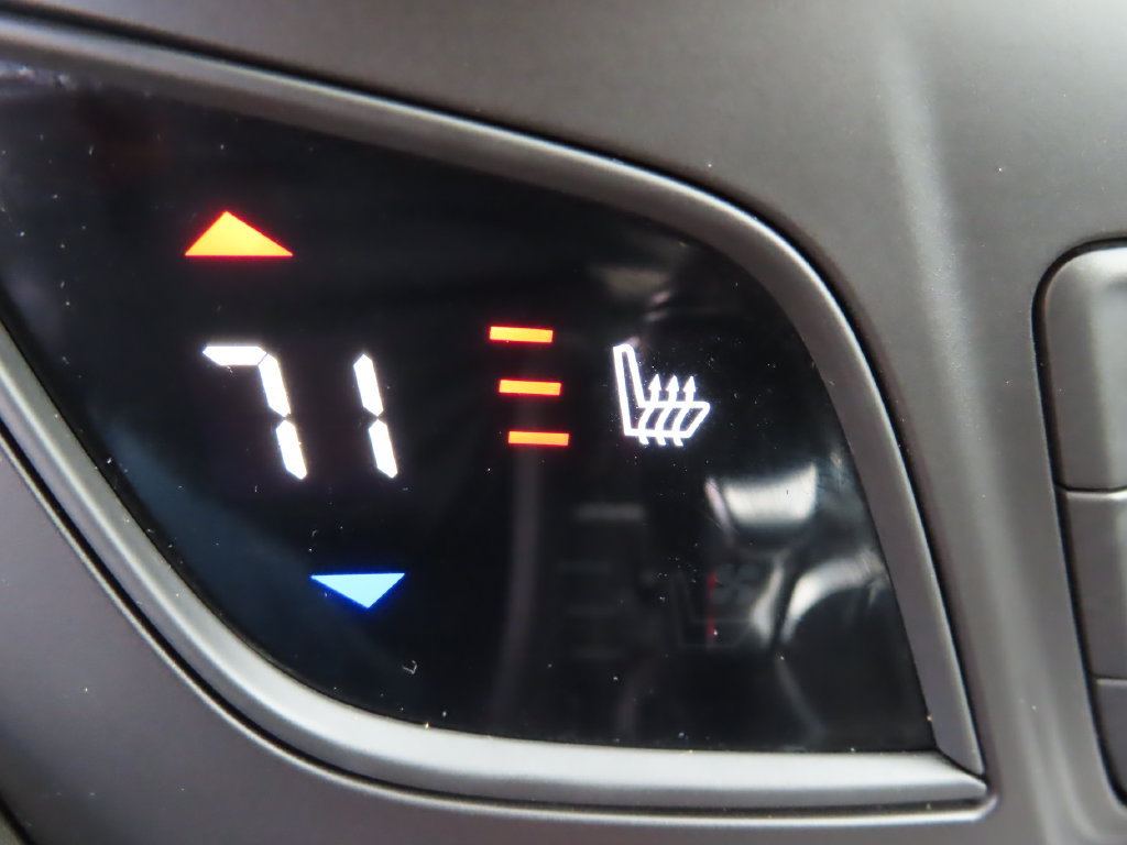 Used 2020 Buick Envision Essence w/ LPO, Active Package AWD/4WD image 8