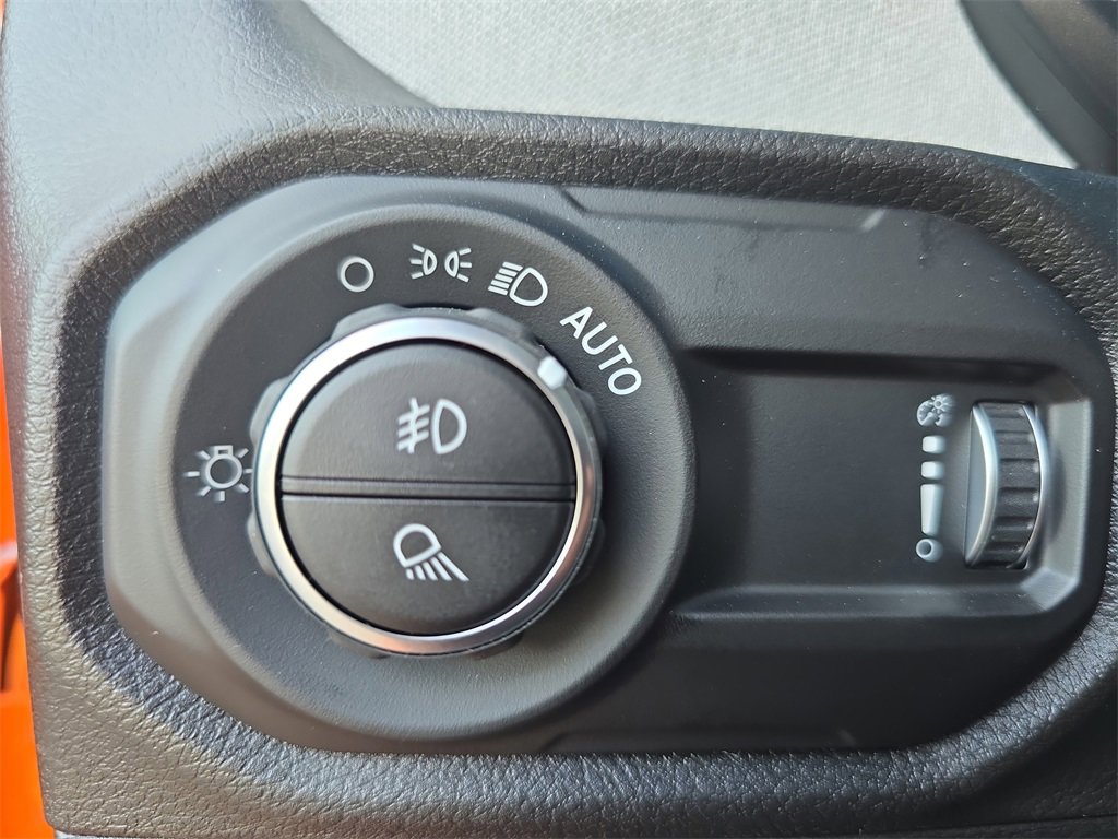 New 2025 Jeep Gladiator Sport image 25