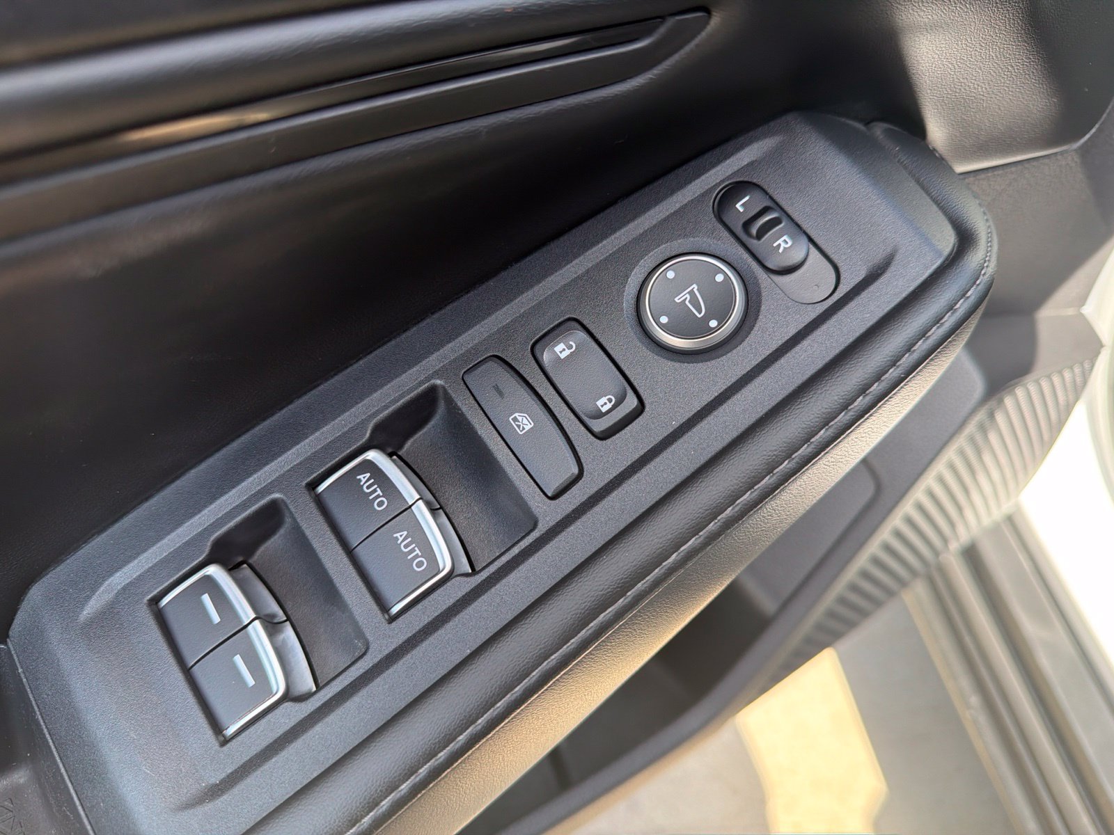 Used 2024 Honda Accord Sport image 14