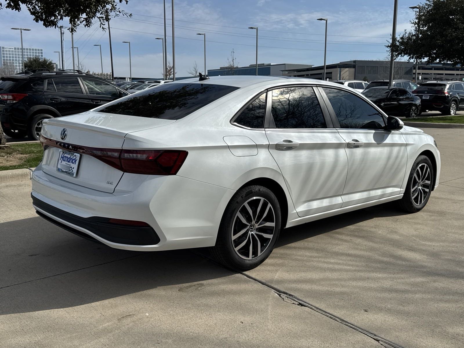 New 2027 Volkswagen Jetta SE FWD image 4