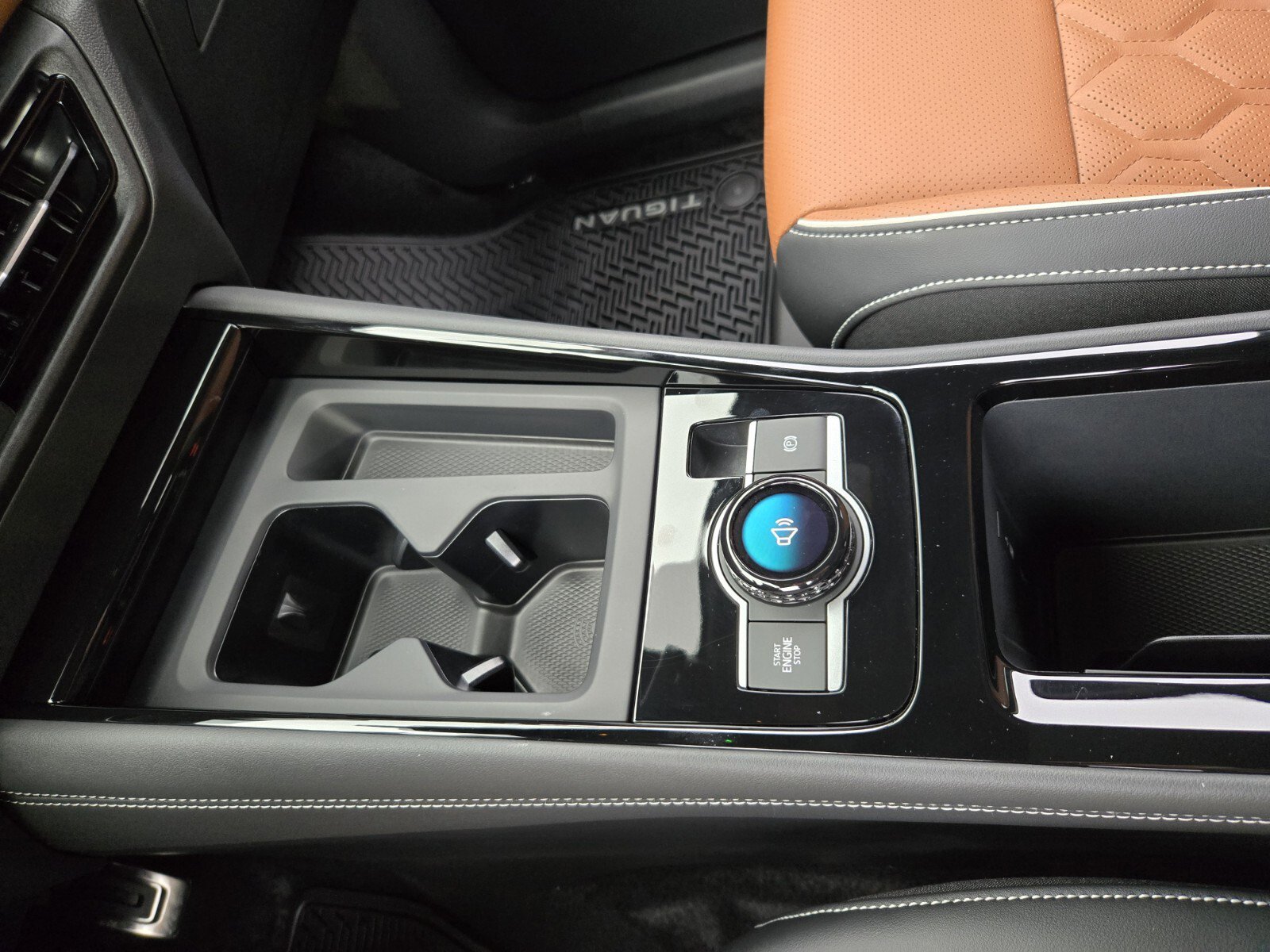 New 2026 Volkswagen Tiguan SEL R-Line image 20