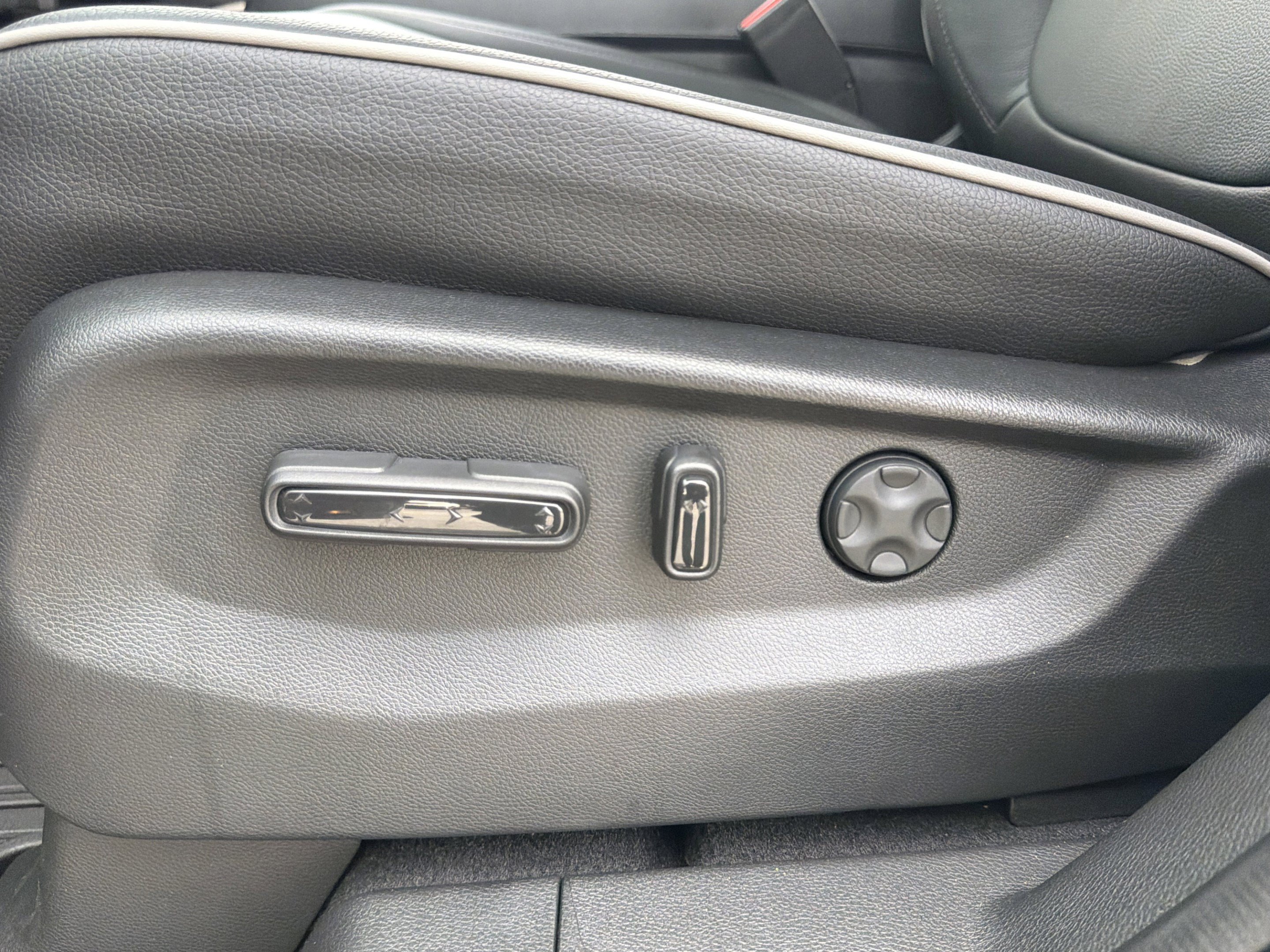 New 2026 Honda Odyssey Touring image 12