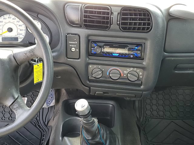 Used 1998 Chevrolet S10 Pickup LS w/ Preferred Equipment Group RWD image 17