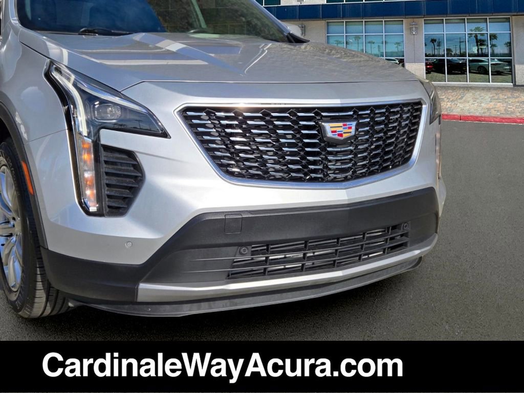 Used 2022 Cadillac XT4 Premium Luxury w/ Safety Alert Package FWD image 7