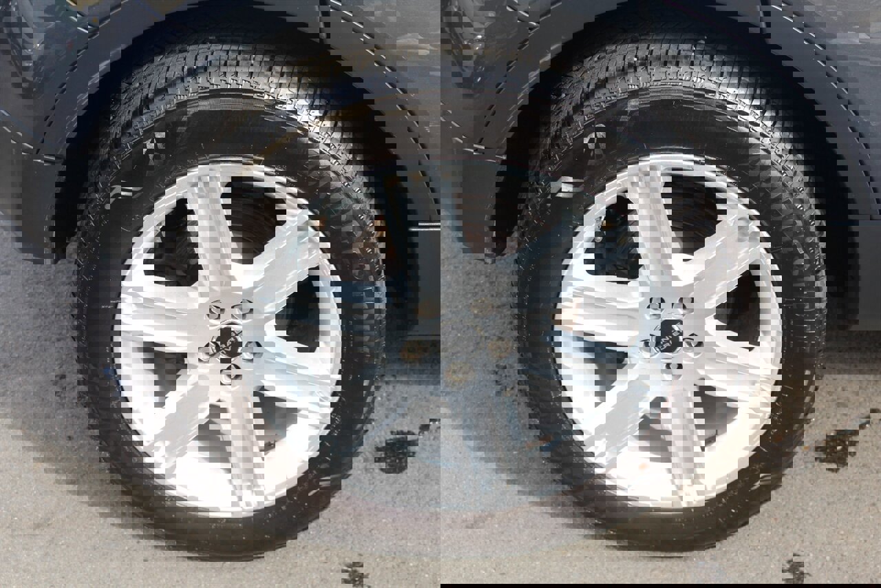 Used 2012 Land Rover Range Rover Evoque Pure Plus AWD/4WD image 25