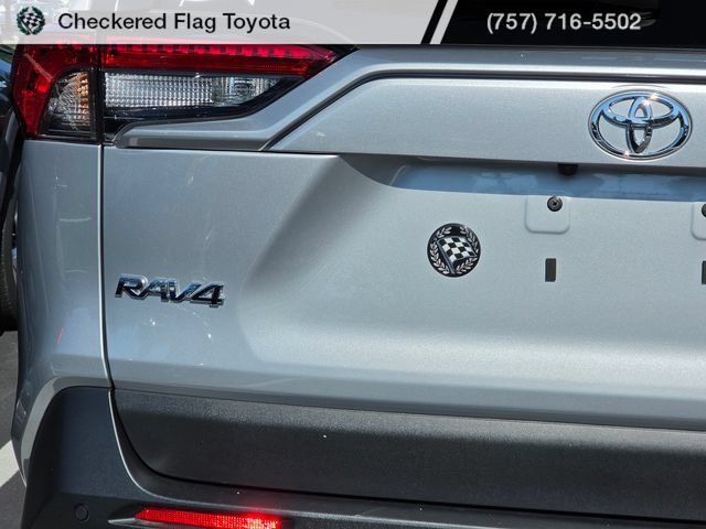 Used 2025 Toyota RAV4 XLE Premium w/ Weather Package AWD/4WD image 7