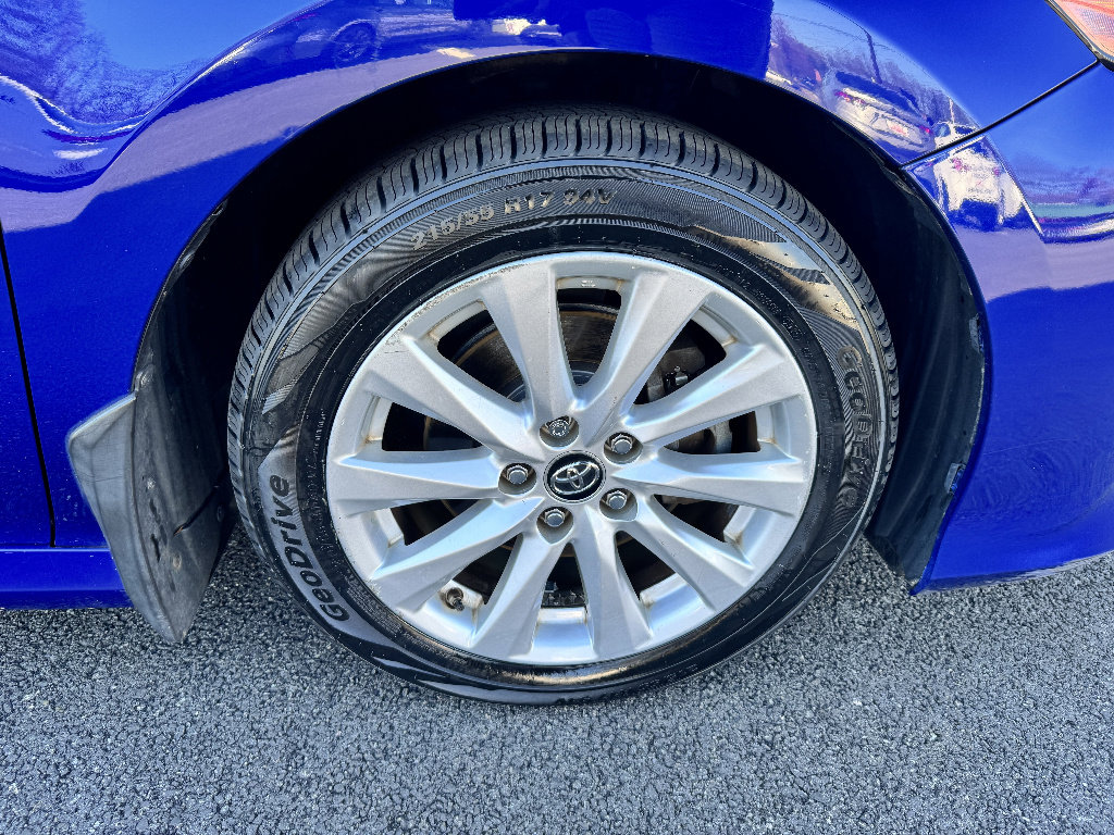 Used 2018 Toyota Camry LE w/ Convenience Package FWD image 22