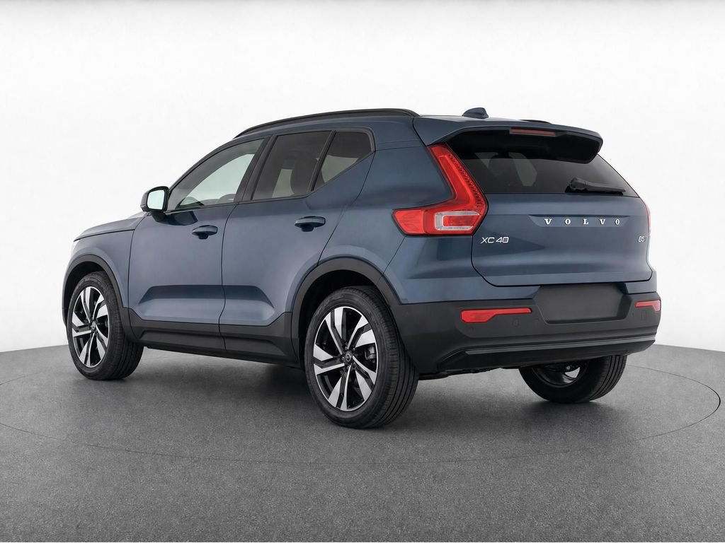 New 2026 Volvo XC40 B5 Ultra w/ Protection Package Premier AWD/4WD image 3