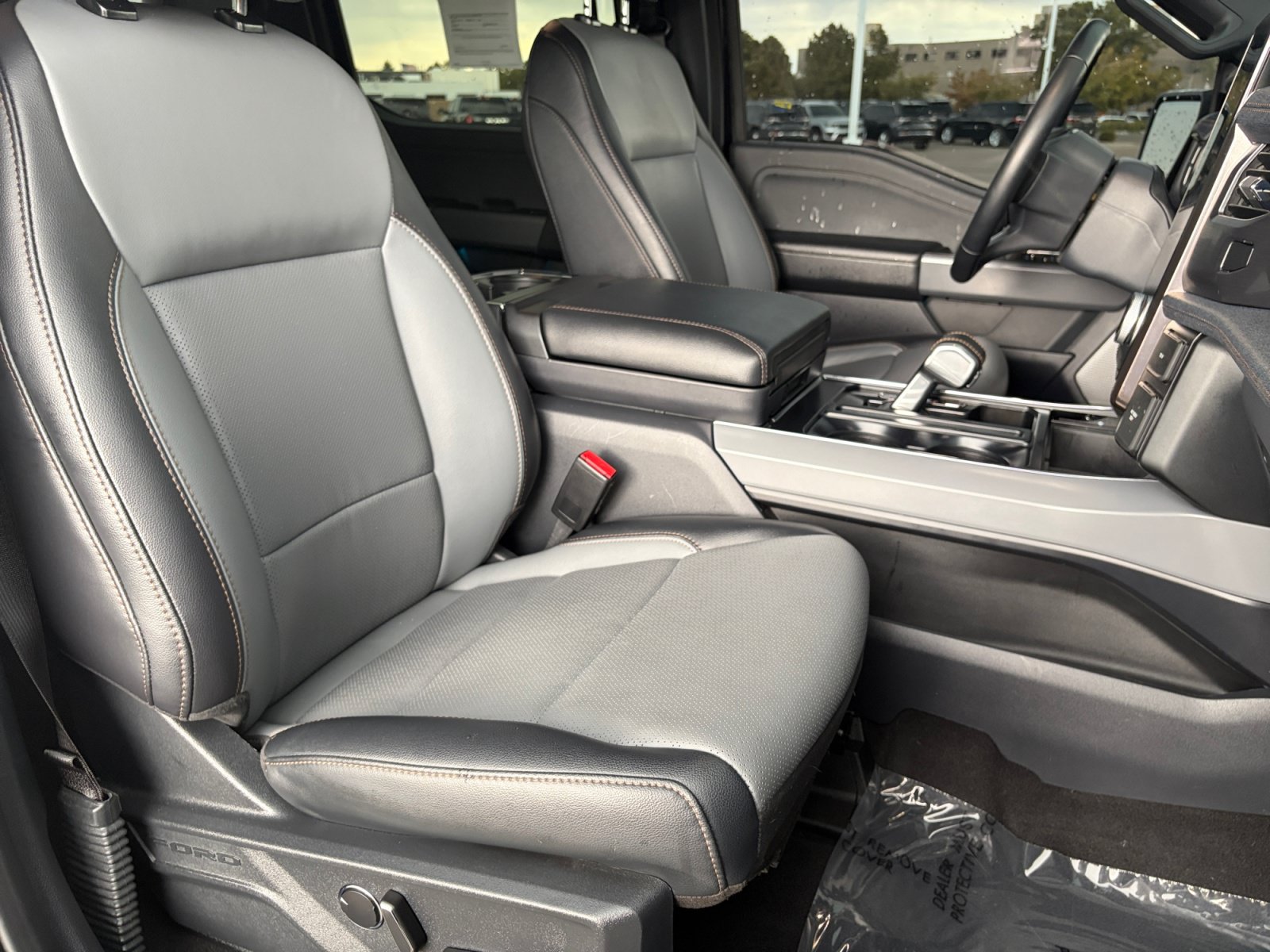 Used 2024 Ford F150 Lightning Lariat AWD/4WD image 34