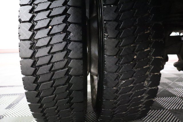Used 2021 Ford F450 Platinum w/ FX4 Off-Road Package AWD/4WD image 94