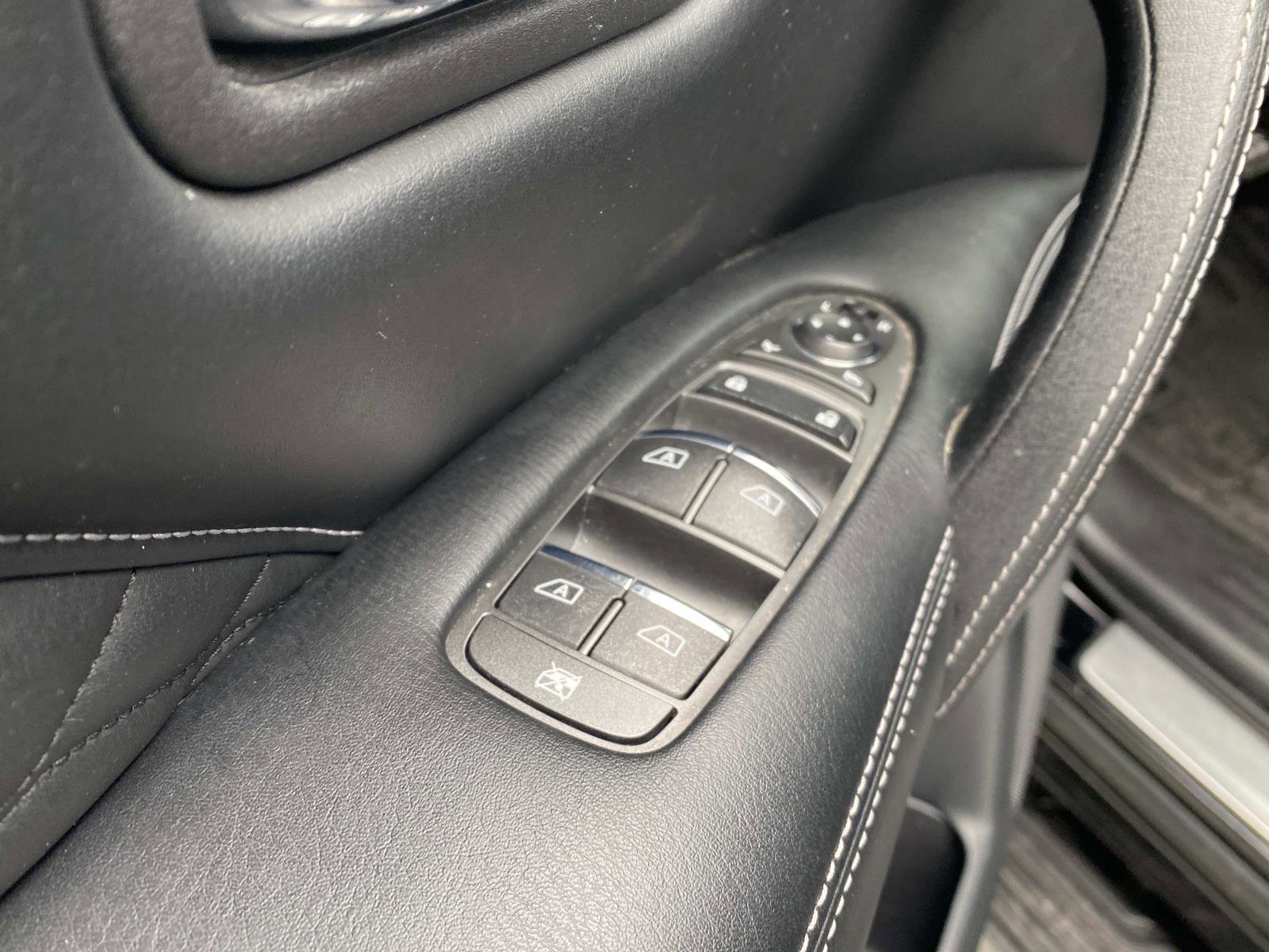 Used 2021 INFINITI QX80 Sensory w/ All-Season Package image 19