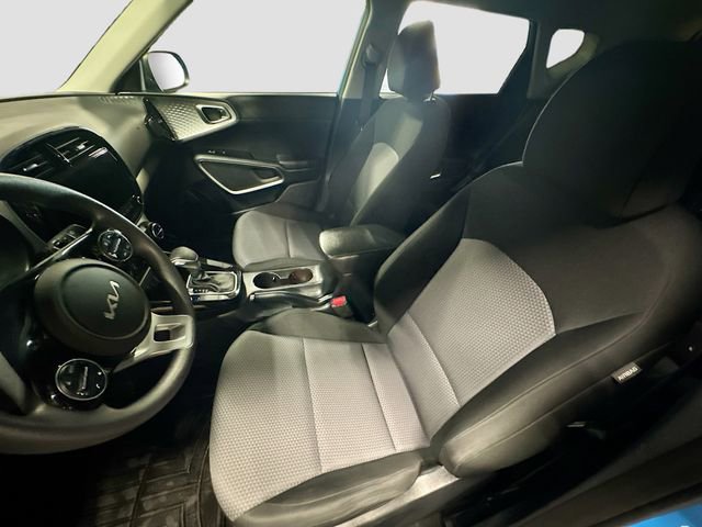 Used 2023 Kia Soul S FWD image 21