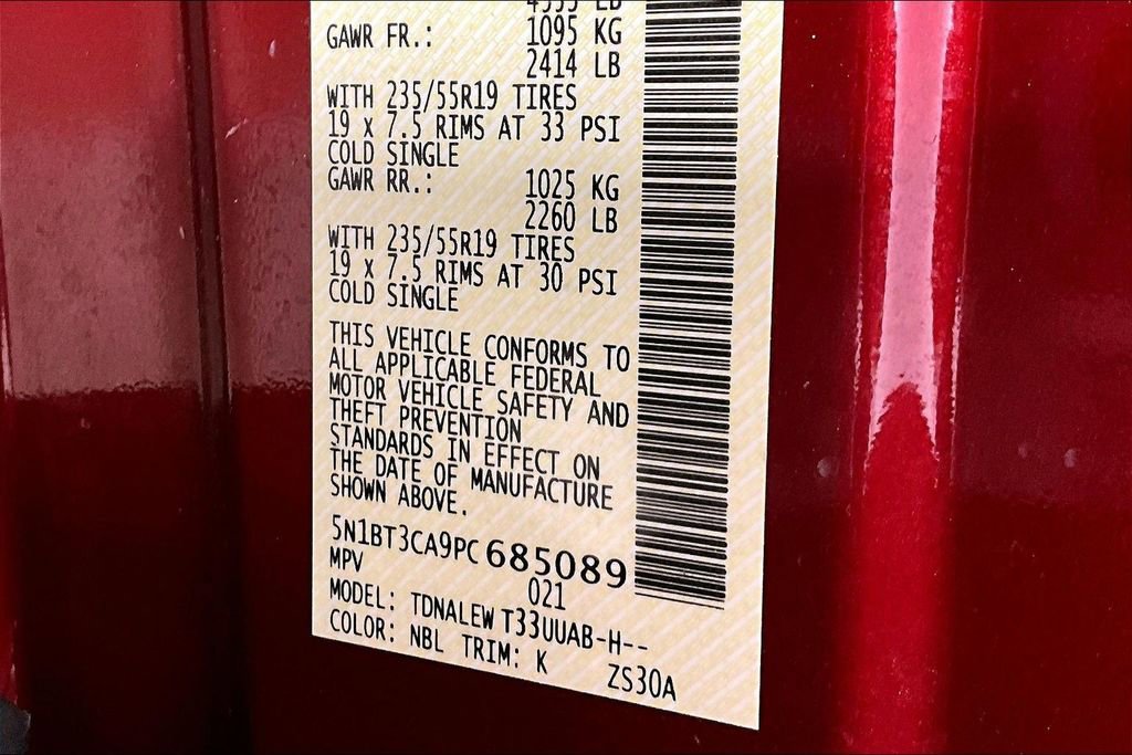 Used 2023 Nissan Rogue SL w/ SL Premium Package image 32