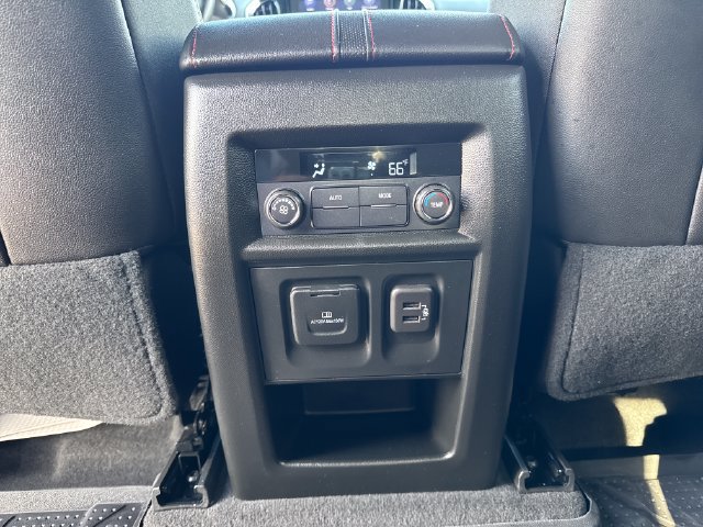 Used 2024 Chevrolet Traverse RS w/ LPO, Floor Liner Package AWD/4WD image 31