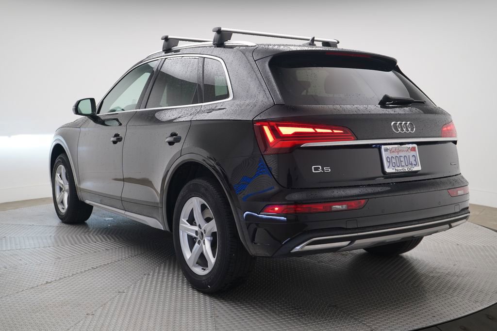 Used 2023 Audi Q5 2.0T Premium w/ Convenience Package image 3