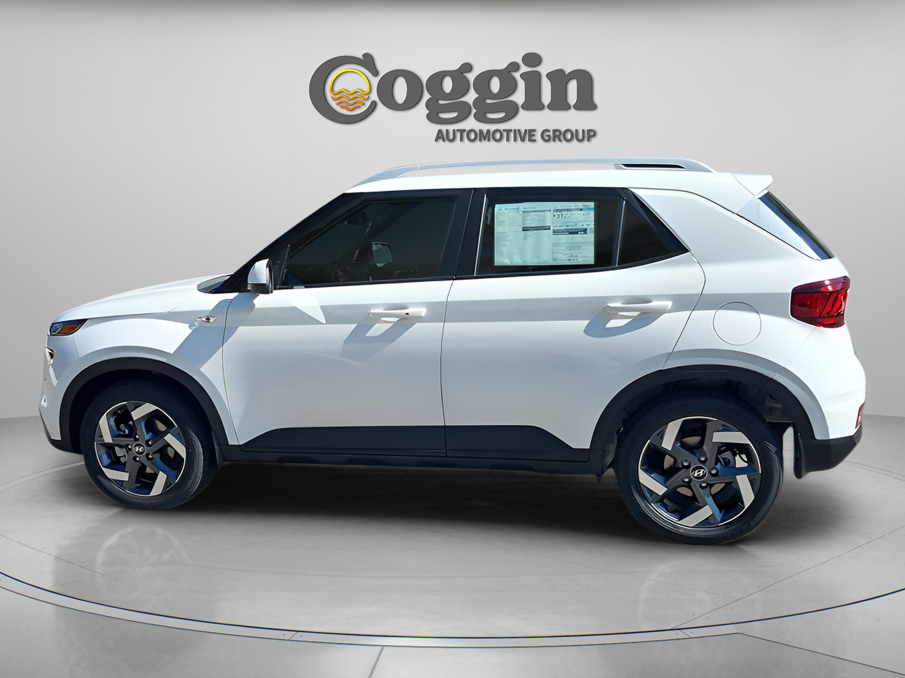 Certified 2026 Hyundai Venue SEL FWD image 3