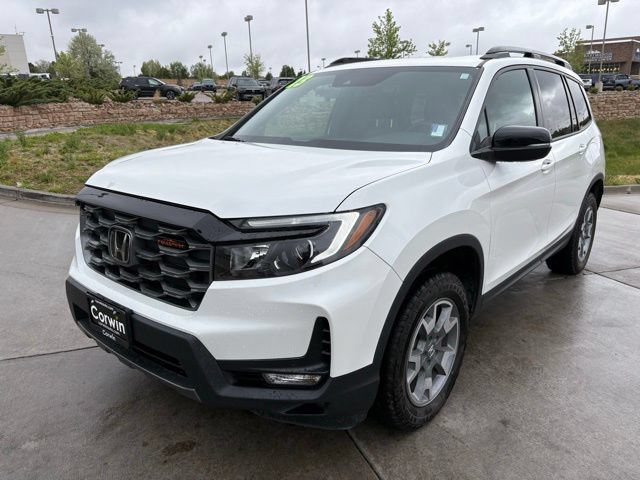 Used 2023 Honda Passport TrailSport image 3