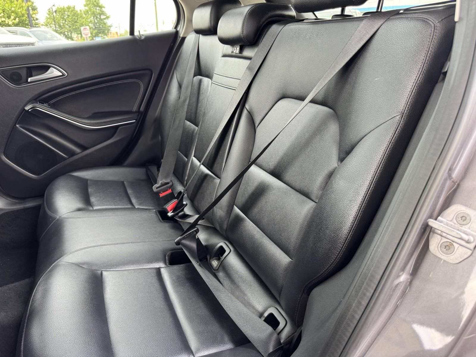 Used 2015 Mercedes-Benz GLA 250 4MATIC image 25