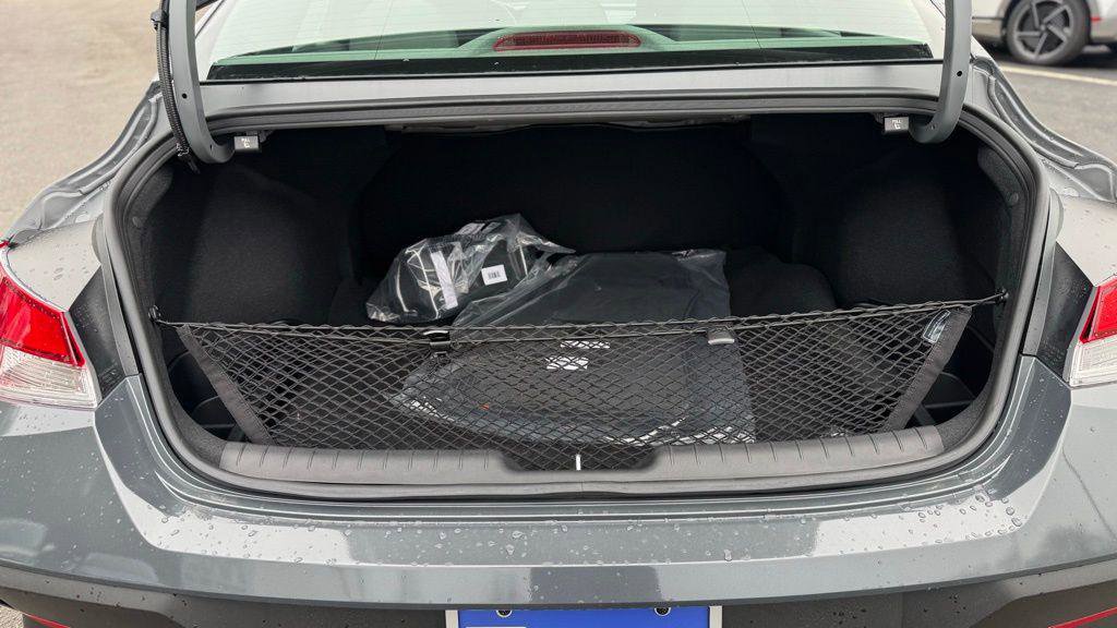 New 2026 Hyundai Elantra Sport FWD image 7