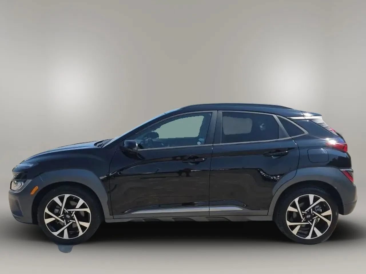 Used 2023 Hyundai Kona Limited AWD/4WD image 5