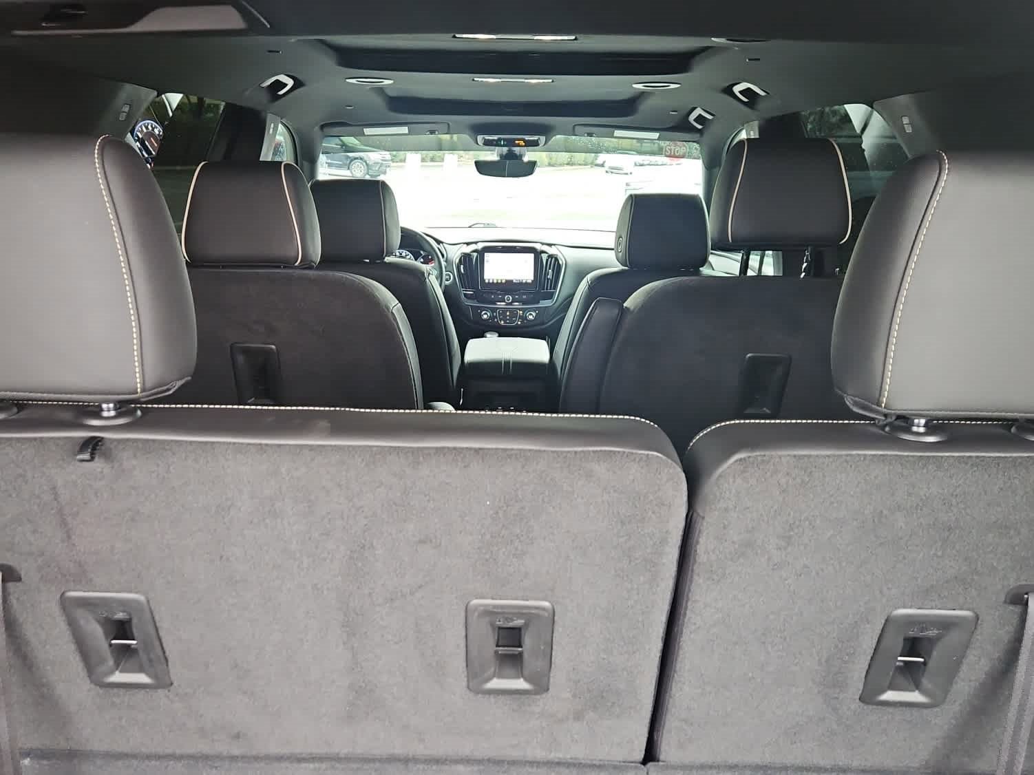 Used 2022 Chevrolet Traverse Premier image 9