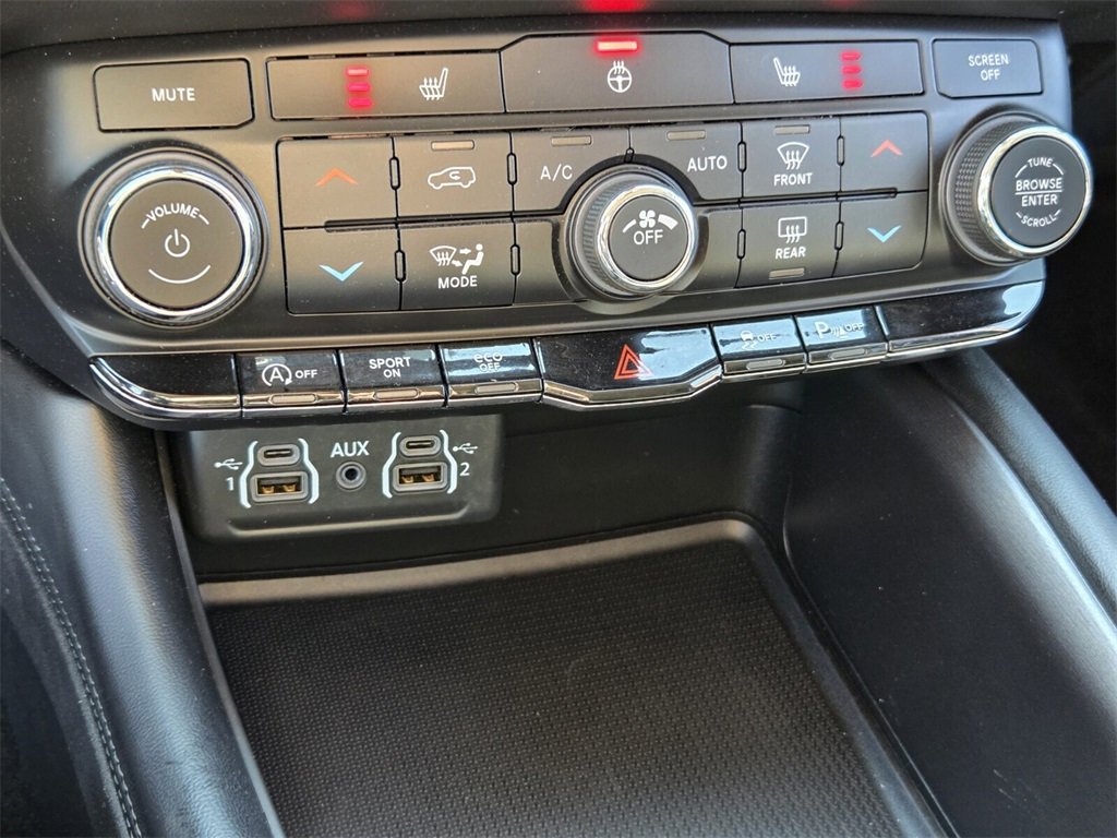 Used 2021 Dodge Durango SXT image 18