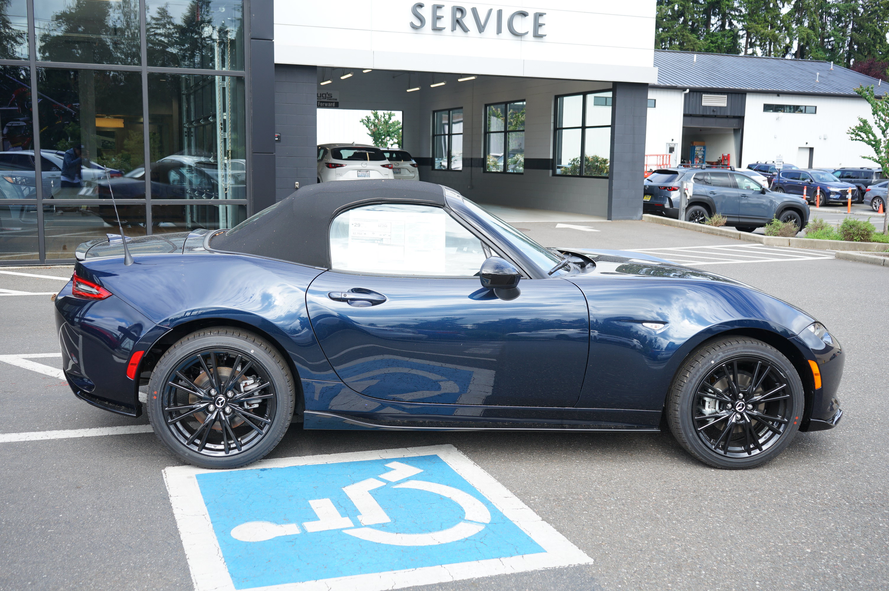 New 2026 MAZDA MX-5 Miata Club w/ Appearance Package RWD image 2