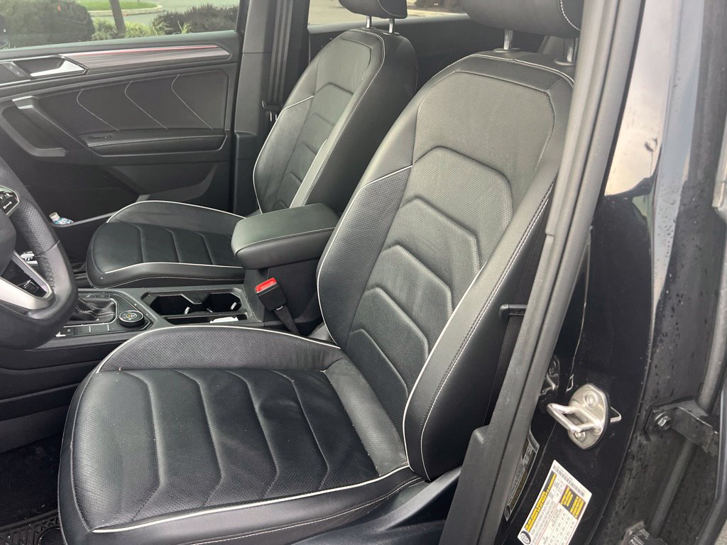 Used 2024 Volkswagen Tiguan SEL R-Line AWD/4WD image 10
