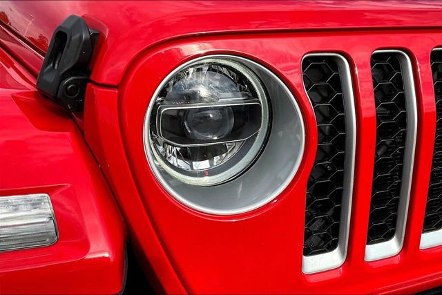 Used 2021 Jeep Wrangler Unlimited Sahara w/ Cold Weather Group AWD/4WD image 31