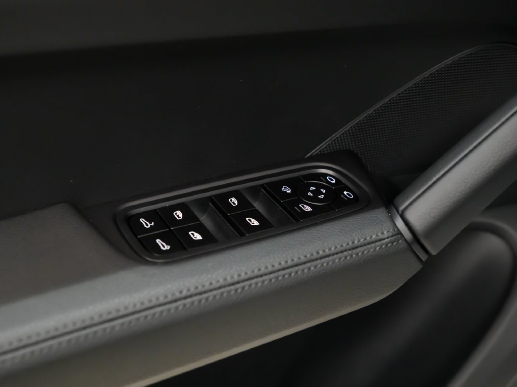 New 2026 Porsche Cayenne S AWD/4WD image 23