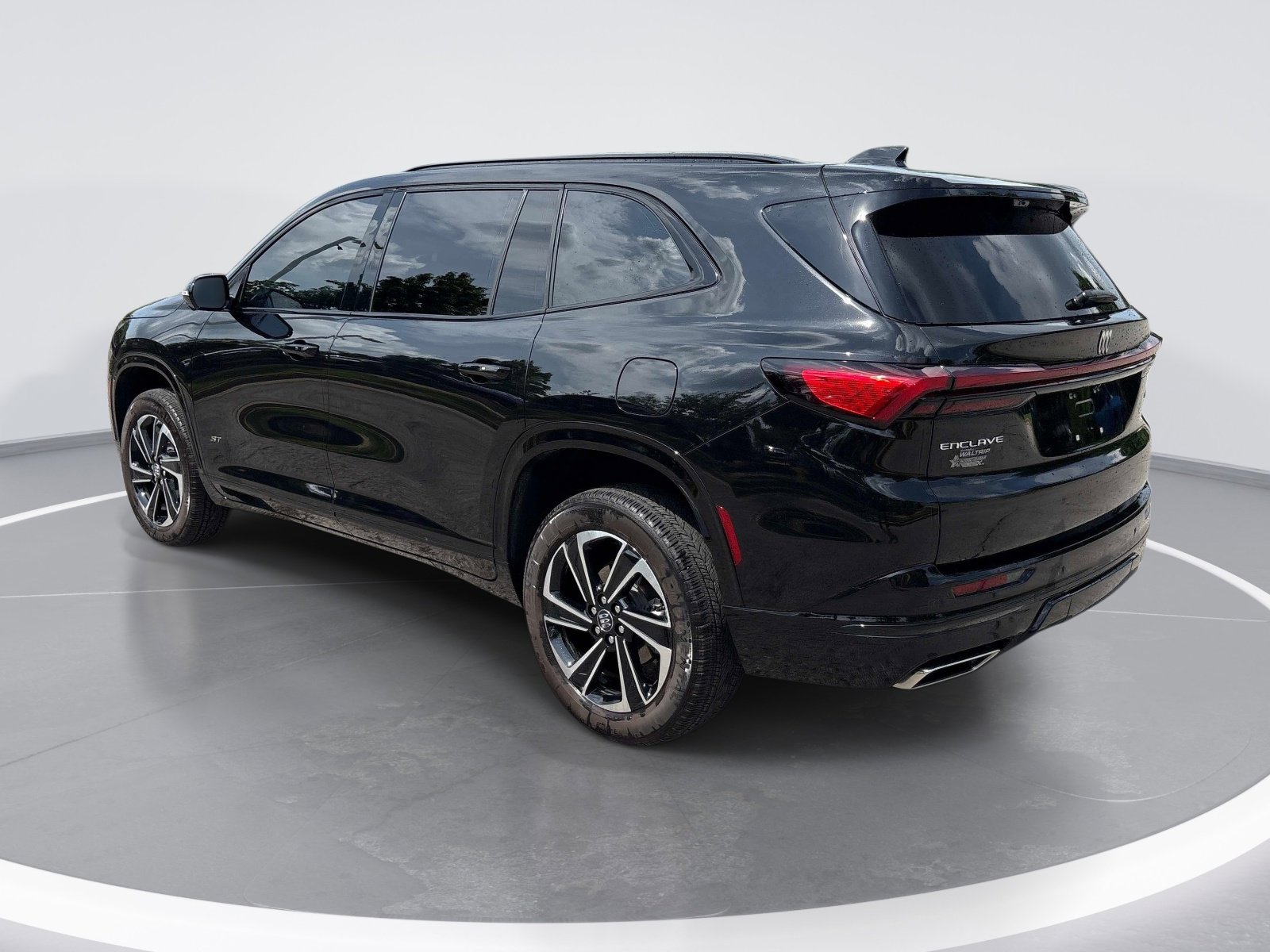 Used 2026 Buick Enclave Sport Touring w/ Power Package FWD image 6