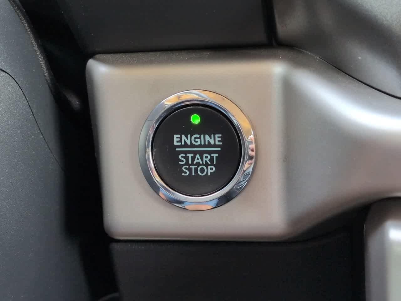 Used 2024 Ford Expedition XLT RWD image 28
