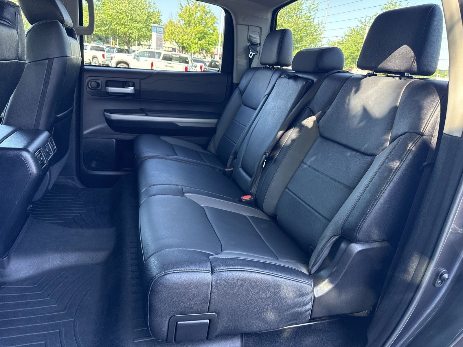 Used 2020 Toyota Tundra Limited w/ Limited Premium Package AWD/4WD image 23